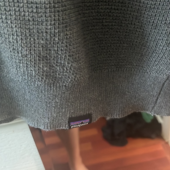Patagonia 1/4zip hoodie - Picture 3 of 5